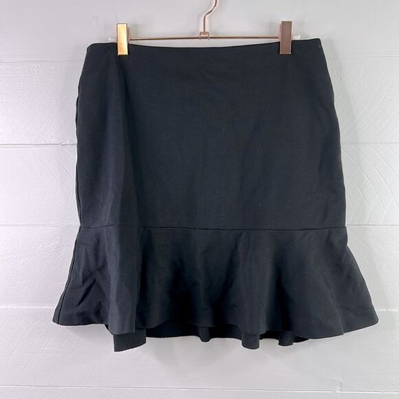 BANANA REPUBLIC Black Stretchy Soft Mini Ruffle Skater Skirt Size 6 Petite - Picture 1 of 9